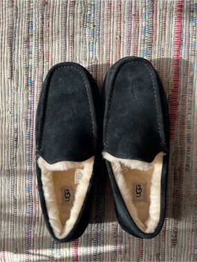 UGG Men's Black Suede Shearling-Lined Ascot Slippers